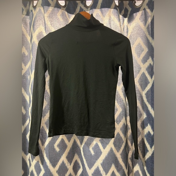 Urban Outfitters Black Turtle Neck Top With Open Back Size Small - Picture 1 of 5